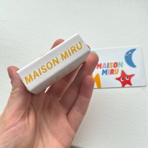 NIB Maison Miru Crystal Studs and $25 Gift Card w/box - Picture 5 of 5